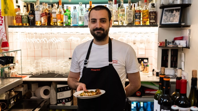 Víctor Serrano, jefe de cocina del Bar Pimentel (Barcelona) / GALA ESPÍN