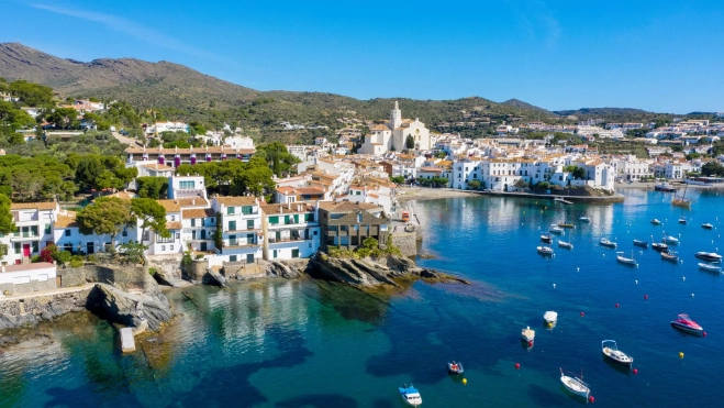 Vista del municipio de Cadaqués / Foto: Canva