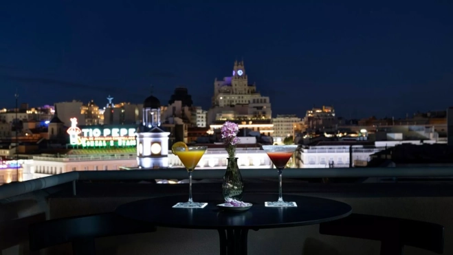 Vista nocturna desde el UMusic Hotel Madrid / Foto cedida