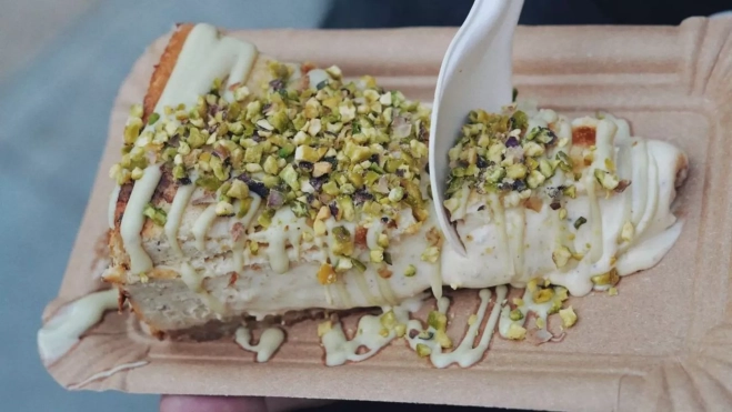 Tarta de queso y pistacho de La iaia artesana / Foto: Instagram