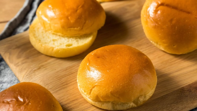 Pan brioche para hamburguesa / Foto: Canva