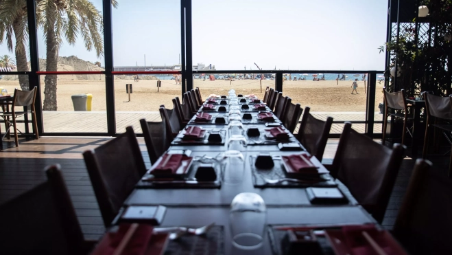 Las vistas a la playa desde el restaurante Shoko (Barcelona) / GALA ESPÍN