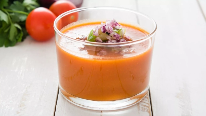 Vaso con gazpacho / Foto: Canva