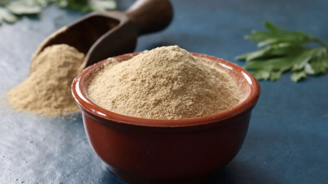 Cuenco con ashwagandha en polvo / Foto: Canva