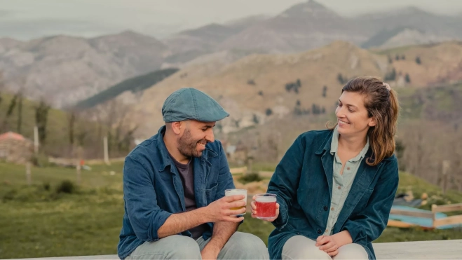  Aitor Lobato y Sarah Hart en La Lleldiría (Cantabria) / Foto cedida