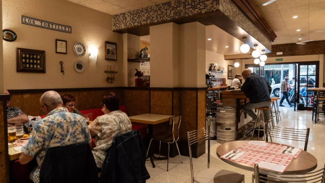 Restaurante Los Tortillez en Sant Antoni (Barcelona) / GALA ESPÍN