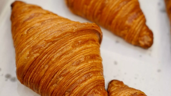 Croissant de la pastelería Brunells, Mejor Croissant Artesano de Mantequilla de España 2024 / GALA ESPíN