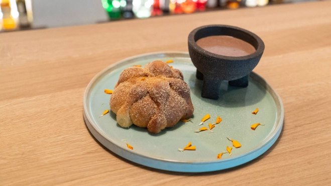 El pan de muertos de Roberto Ruiz en Jaiba MX / ÒSCAR GIL COY