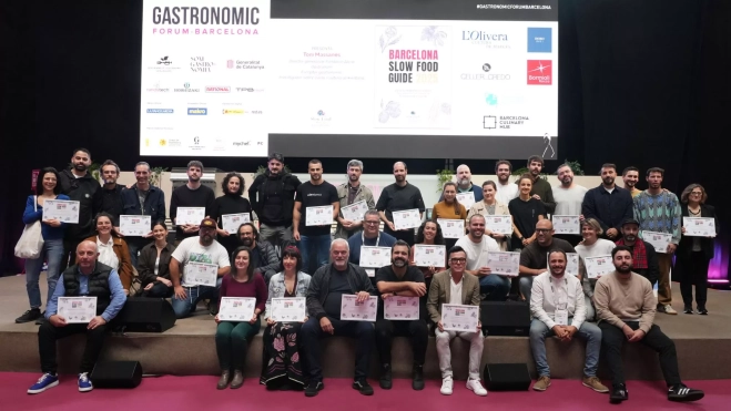 Foto de familia en la presentación de la nueva Barcelona Slow Food Guide 2025 / Cedida 