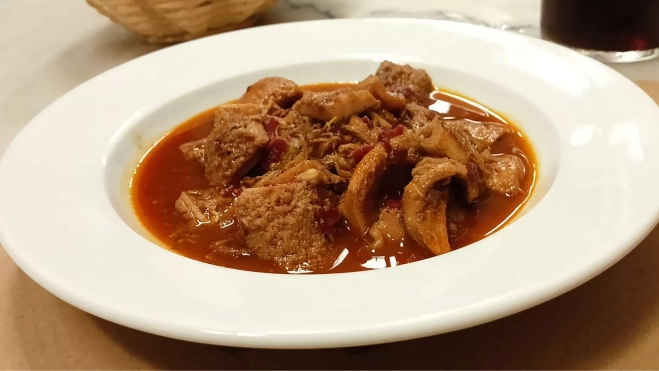 Los callos de la Bodega Gol (Barcelona) / Òscar Gómez