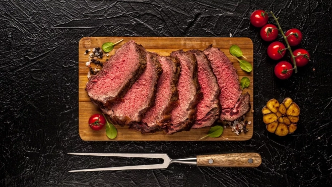 Plato de 'roast beef', una receta tradicional británica / Canva