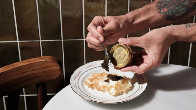 Los huevos fritos con caviar del Bar Canyí en Barcelona / Cedida